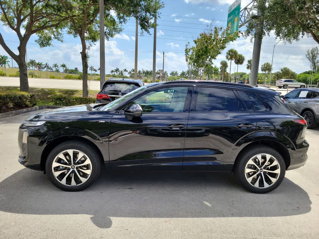 Thumbnail: 2026 Audi Q3 - 11