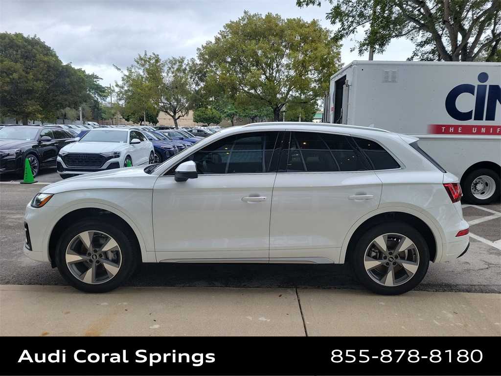 Thumbnail: 2023 Audi Q5 - 11