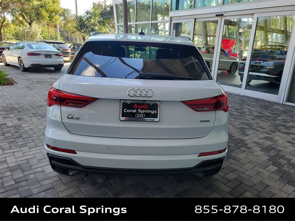 Thumbnail: 2021 Audi Q3 - 7