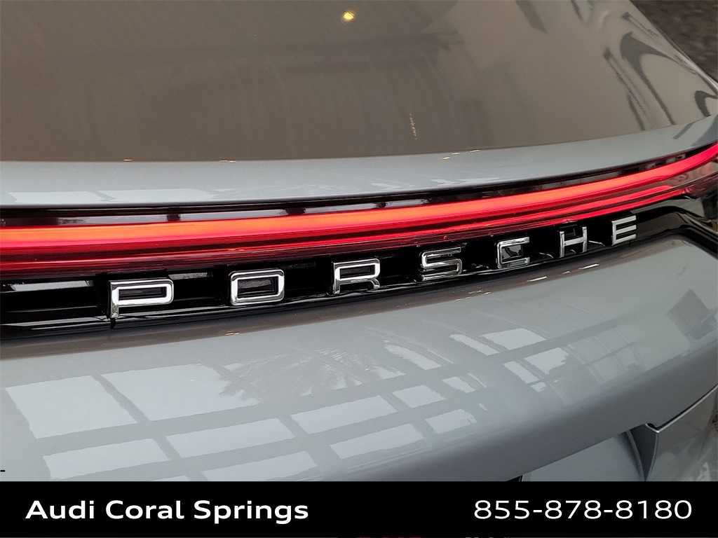 Thumbnail: 2021 Porsche Panamera - 7