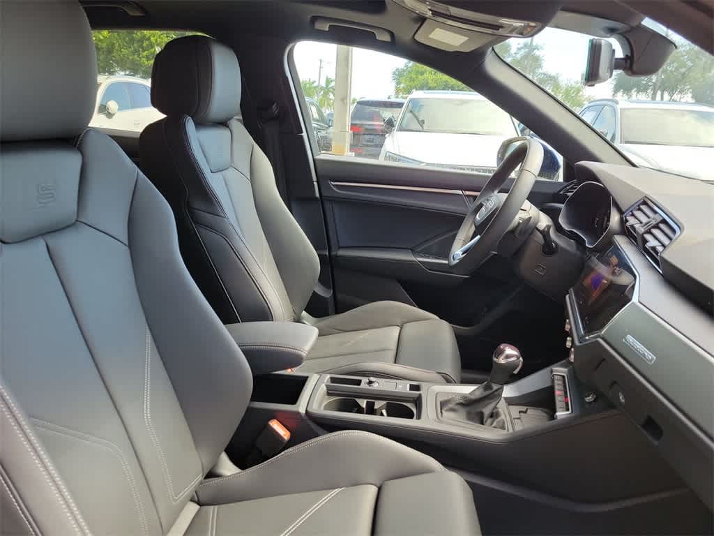 Thumbnail: 2025 Audi Q3 - 22