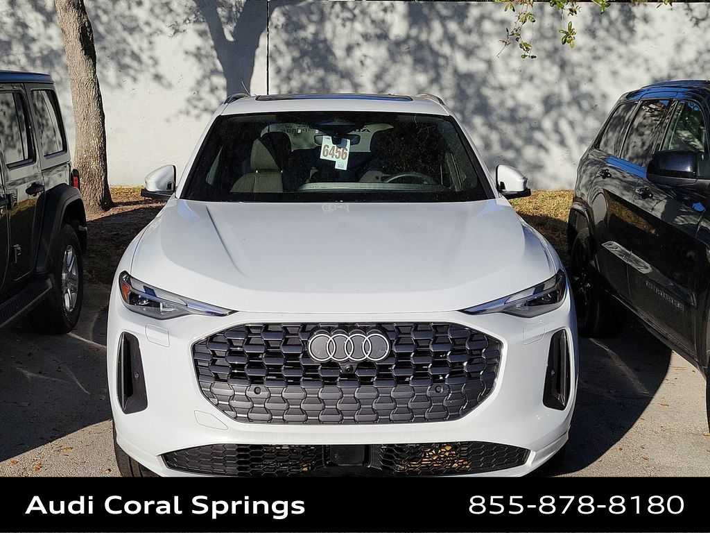 Thumbnail: 2025 Audi Q5 - 7