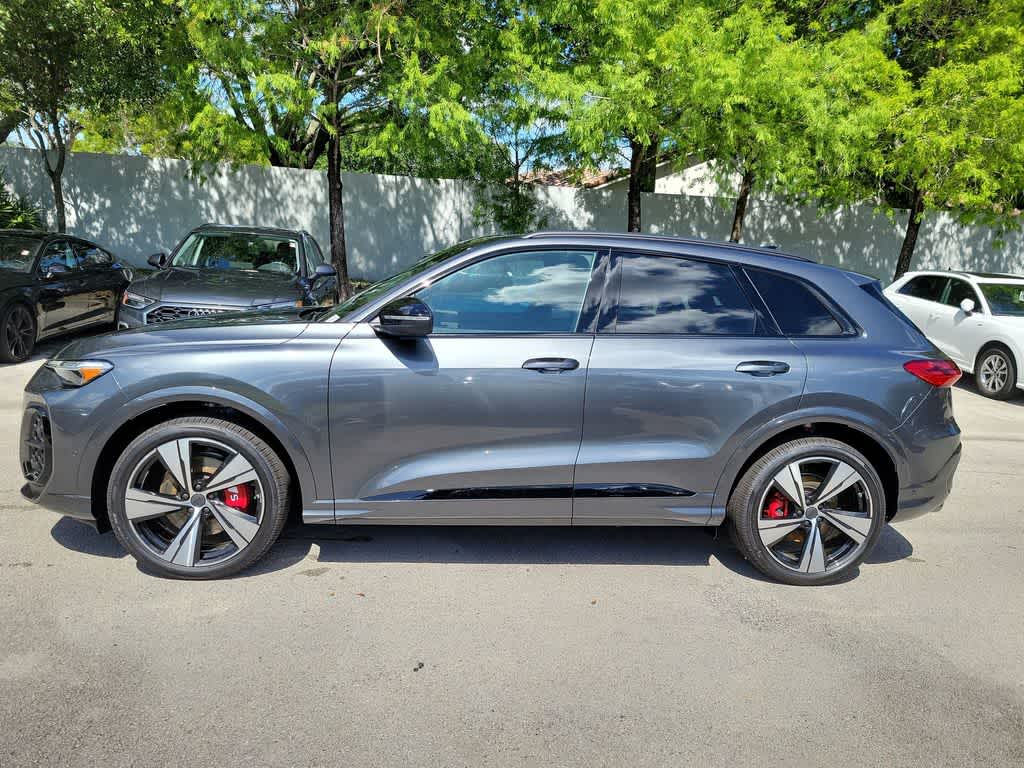Thumbnail: 2026 Audi SQ5 - 5