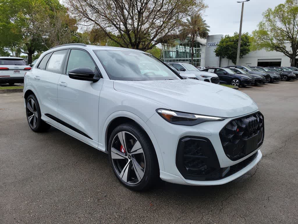 Thumbnail: 2026 Audi SQ5 - 2