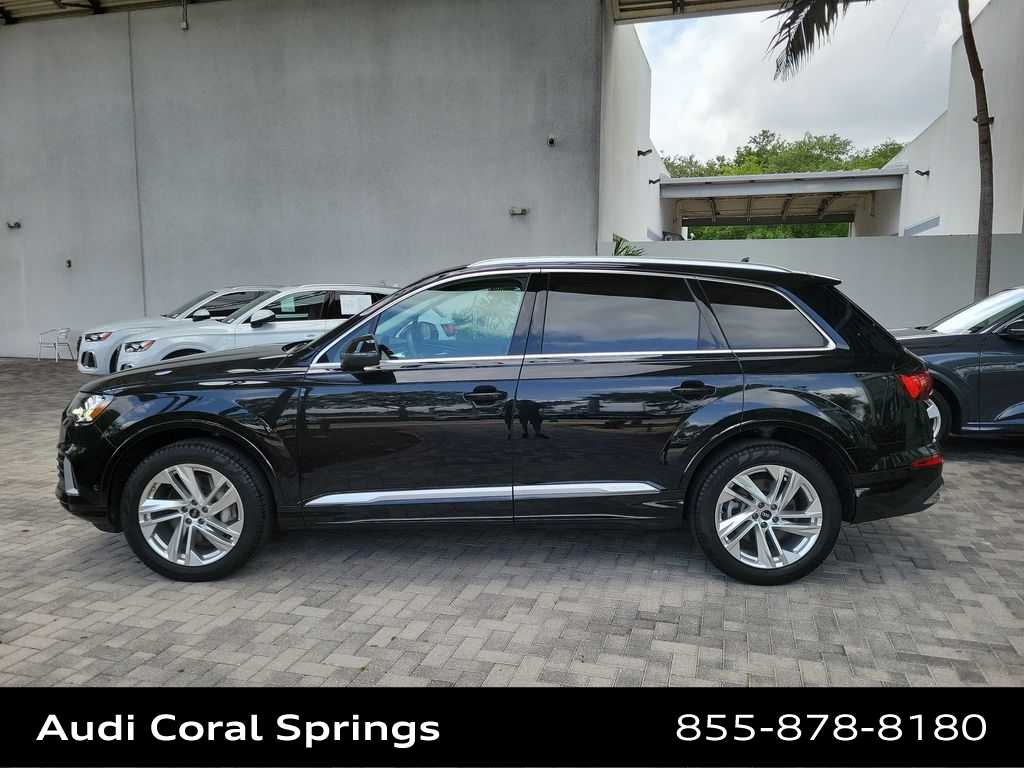 Thumbnail: 2023 Audi Q7 - 11