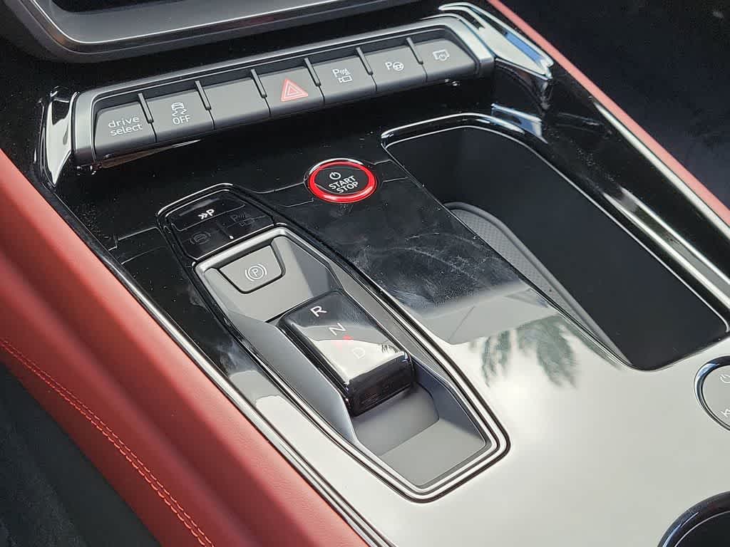 Thumbnail: 2026 Audi RS e-tron GT - 17