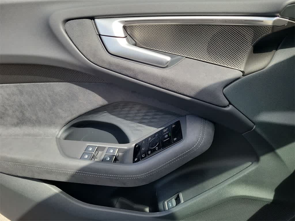 Thumbnail: 2025 Audi S5 - 27