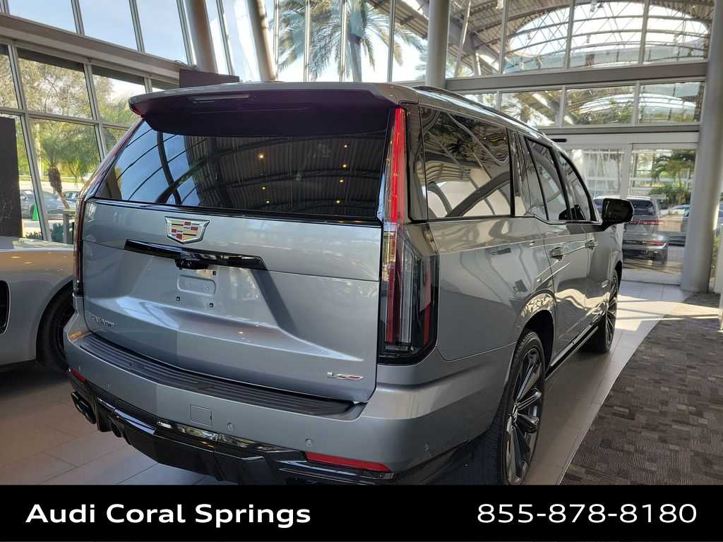 Thumbnail: 2025 Cadillac Escalade - 4