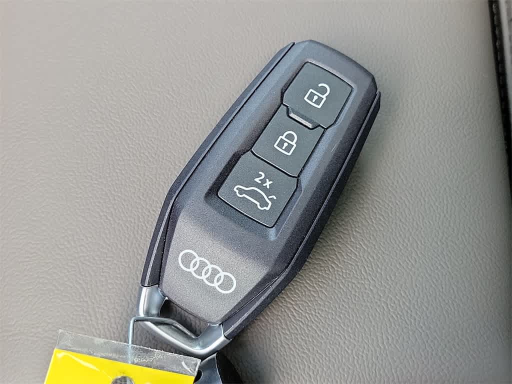 Thumbnail: 2025 Audi Q5 - 20
