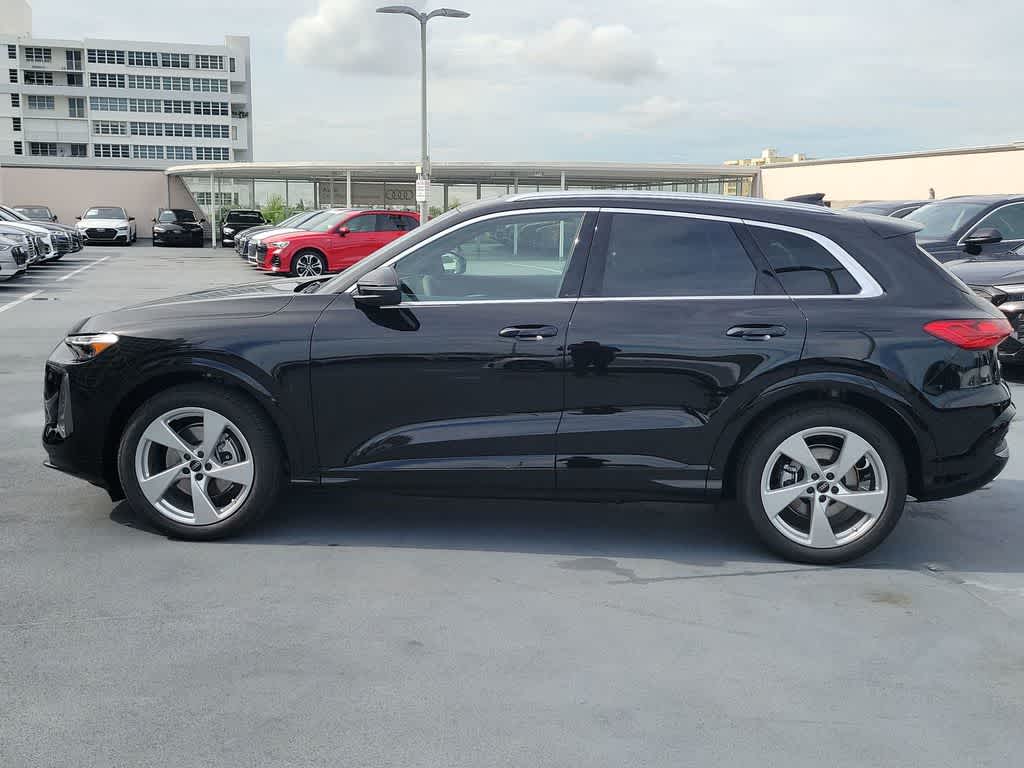 Thumbnail: 2025 Audi Q5 - 3