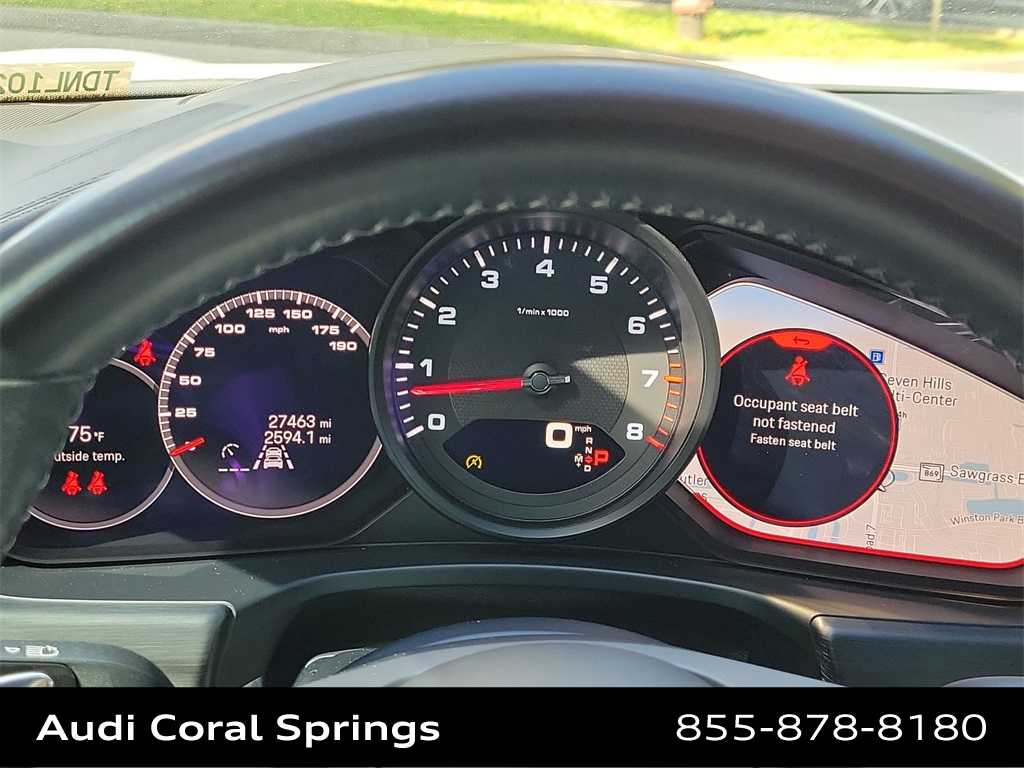 Thumbnail: 2022 Porsche Panamera - 26