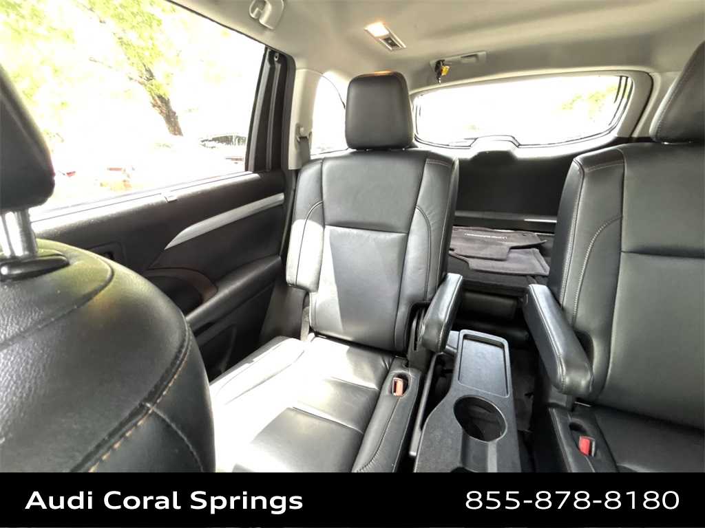 Thumbnail: 2017 Toyota Highlander - 14
