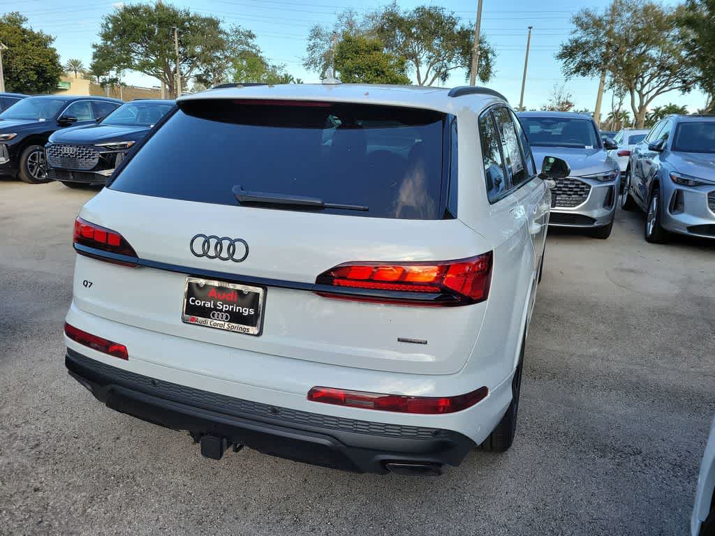Thumbnail: 2026 Audi Q7 - 8