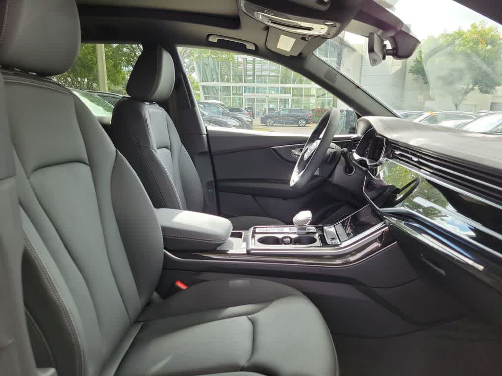 Thumbnail: 2026 Audi Q8 - 14