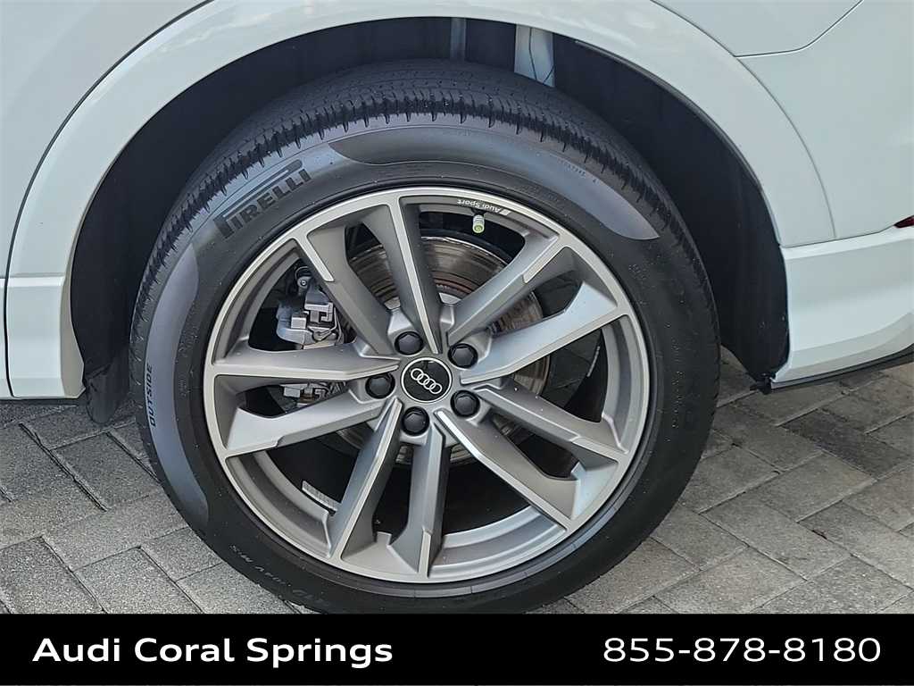 Thumbnail: 2021 Audi Q3 - 16