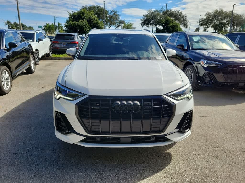 Thumbnail: 2025 Audi Q3 - 3