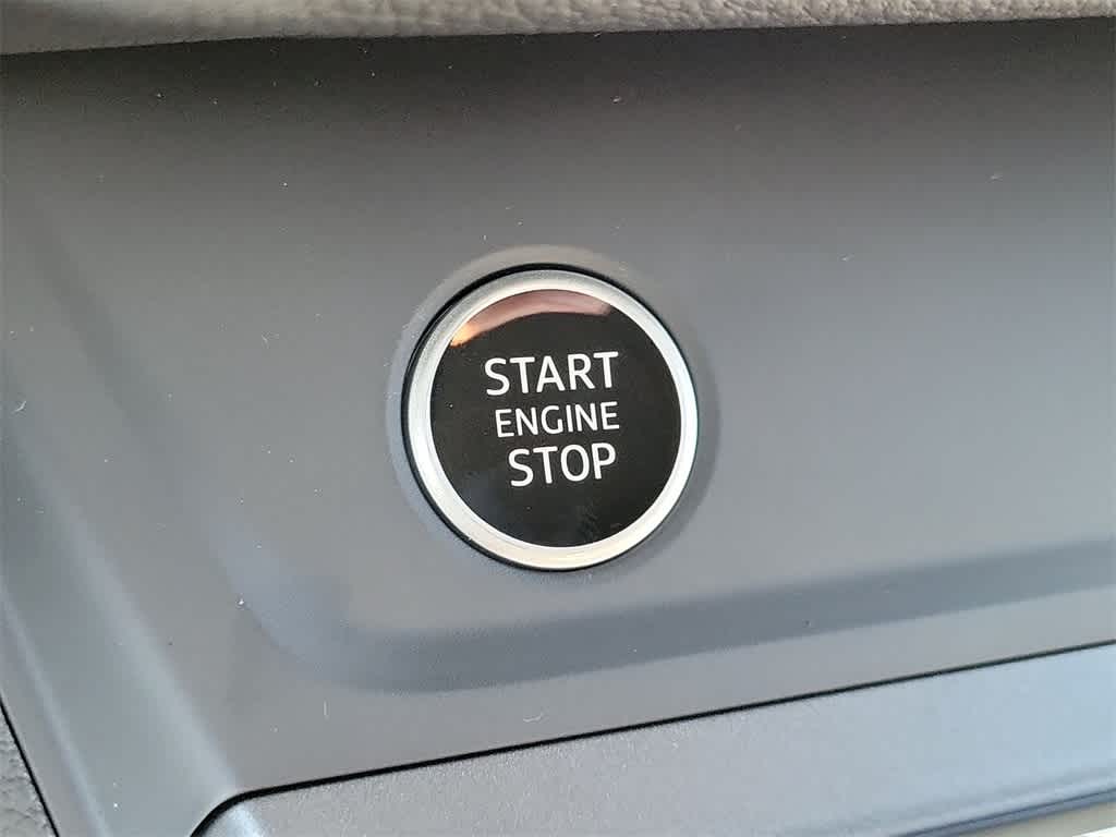 Thumbnail: 2025 Audi Q3 - 19