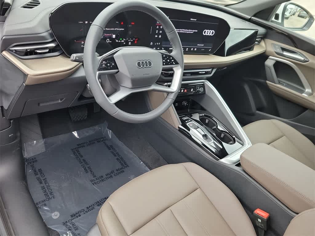 Thumbnail: 2025 Audi Q5 - 10