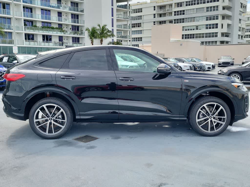 Thumbnail: 2026 Audi Q5 - 7