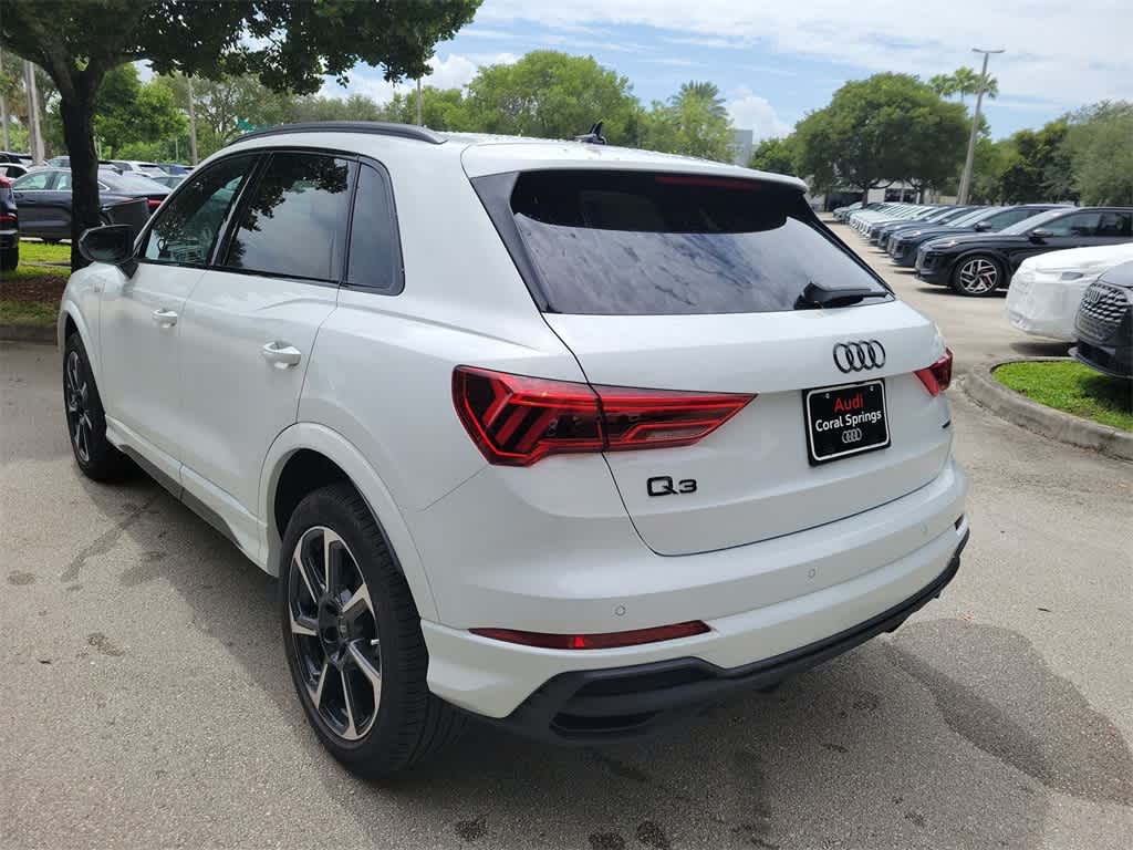 Thumbnail: 2025 Audi Q3 - 6
