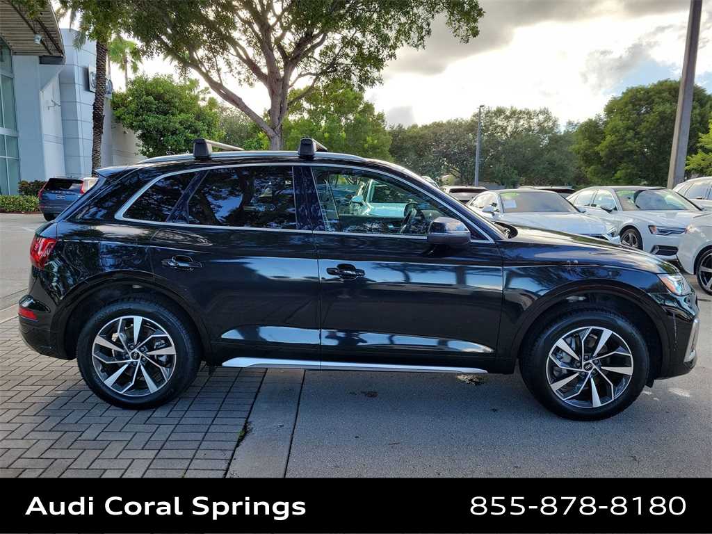 Thumbnail: 2023 Audi Q5 - 9