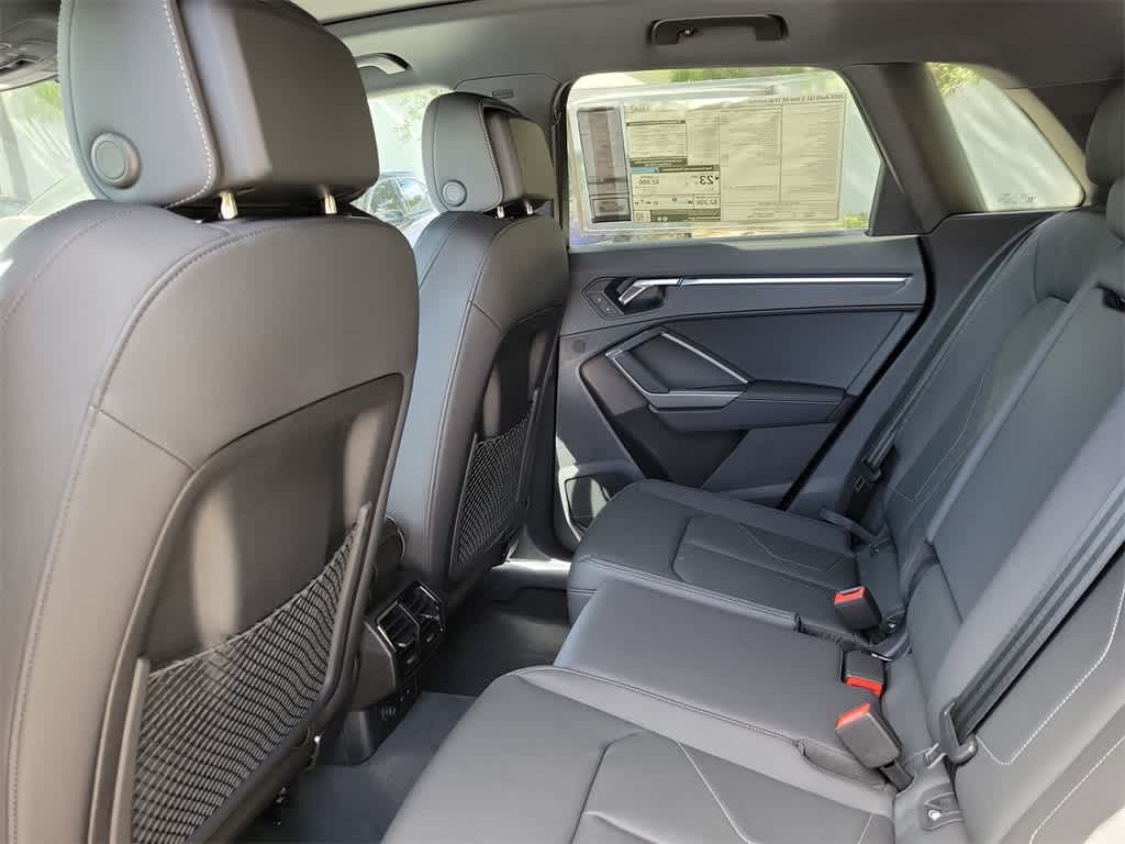 Thumbnail: 2025 Audi Q3 - 20