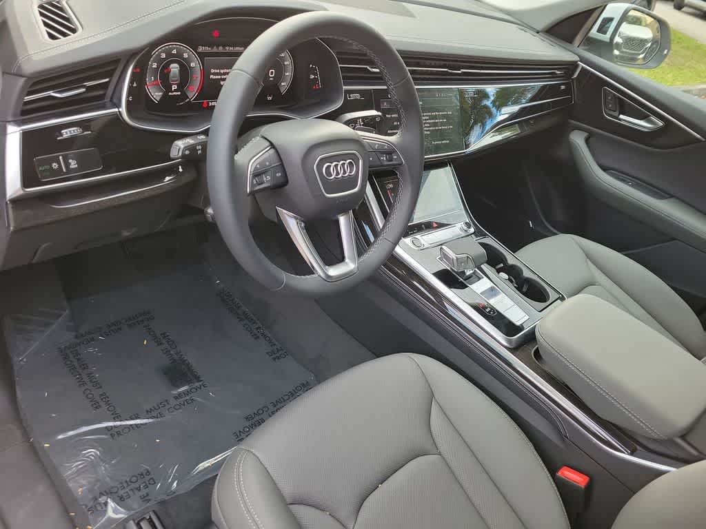 Thumbnail: 2026 Audi Q8 - 10