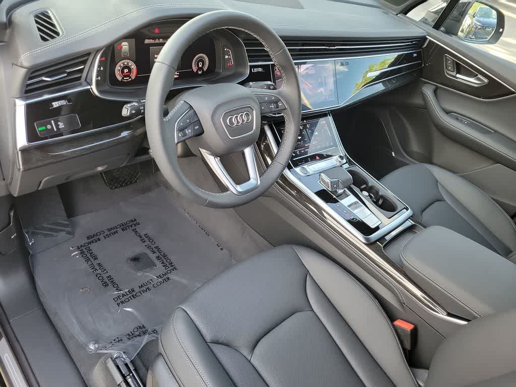 Thumbnail: 2026 Audi Q7 - 10