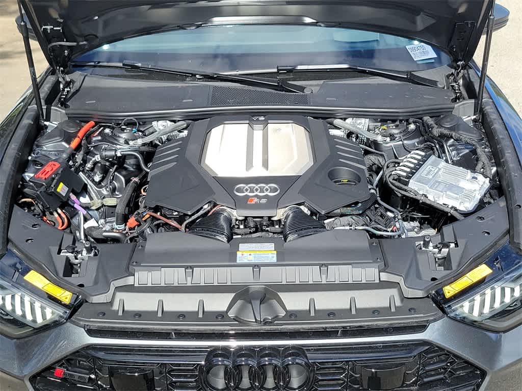 Thumbnail: 2025 Audi RS 6 - 17