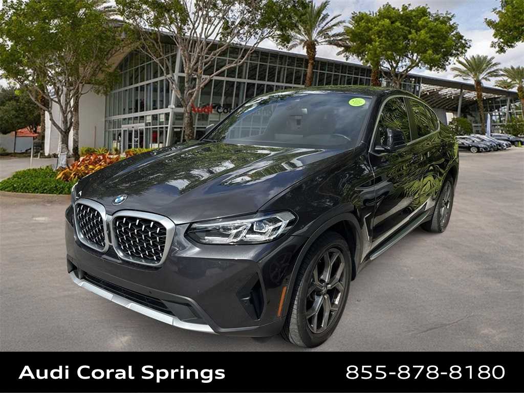 2023 BMW X4 xDrive30i Hero Image