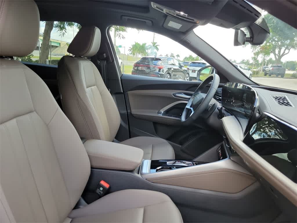 Thumbnail: 2025 Audi Q5 - 23