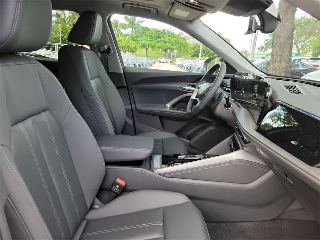 Thumbnail: 2025 Audi Q5 - 14