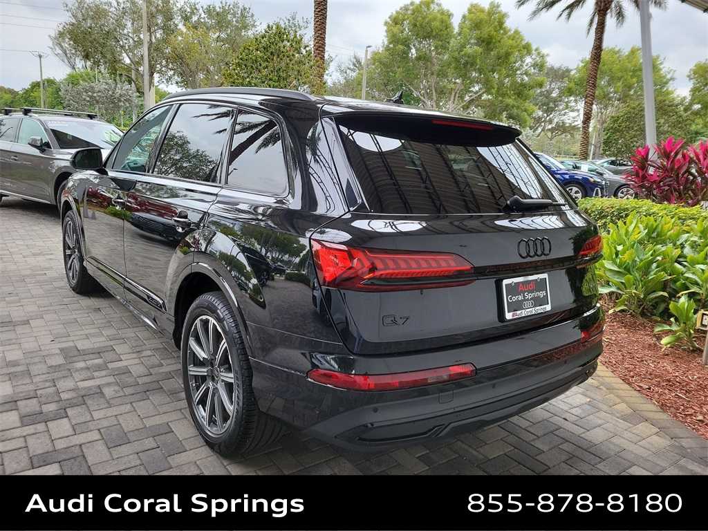 Thumbnail: 2023 Audi Q7 - 6