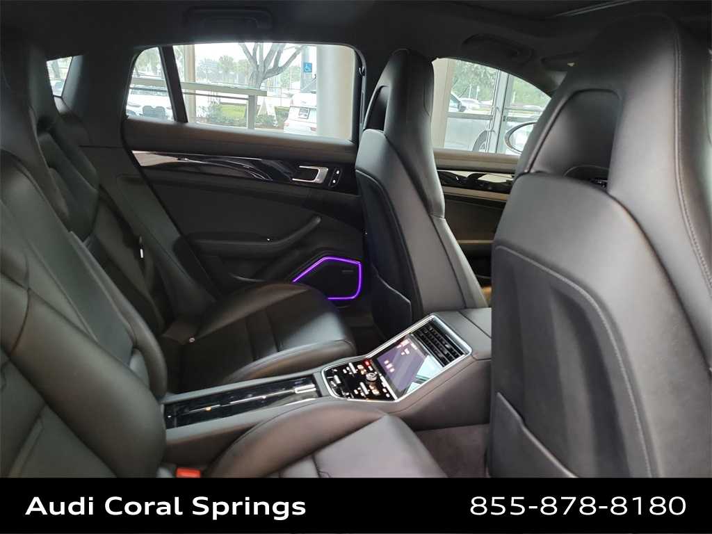 Thumbnail: 2021 Porsche Panamera - 13