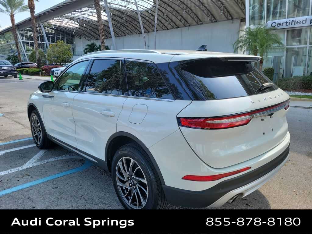 Thumbnail: 2020 Lincoln Corsair - 12