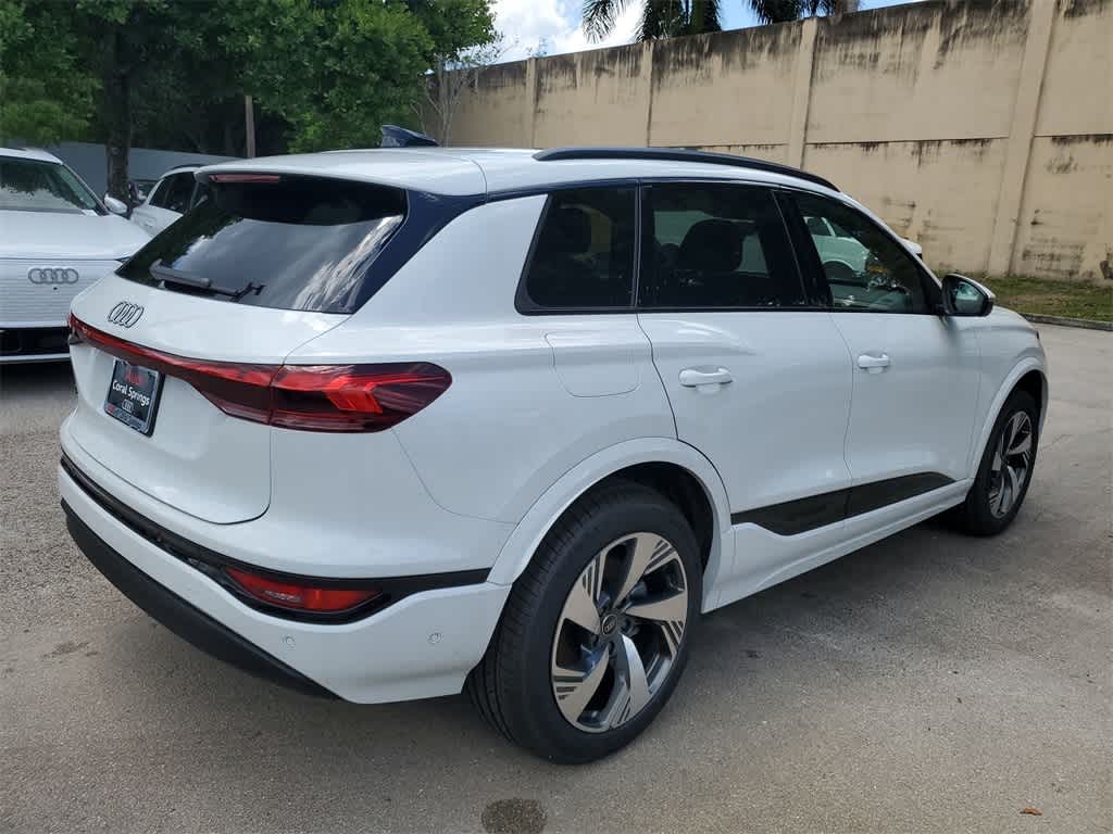 2025 Audi Q6 e-tron Premium Plus 8