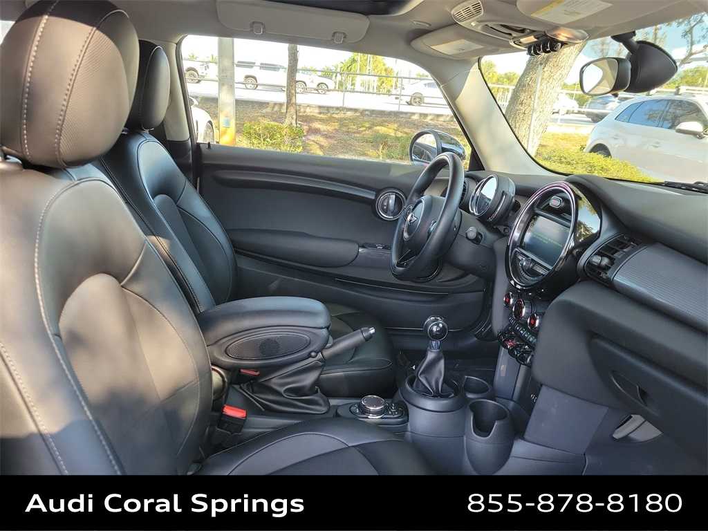 Thumbnail: 2018 MINI Cooper Hardtop - 22