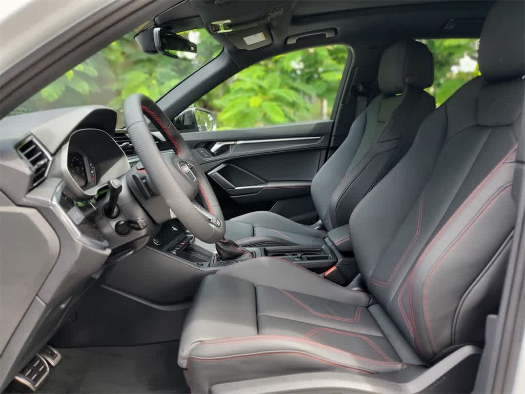 Thumbnail: 2025 Audi Q3 - 18