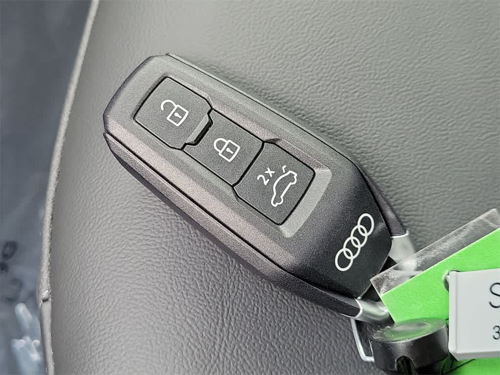 Thumbnail: 2025 Audi Q5 - 20