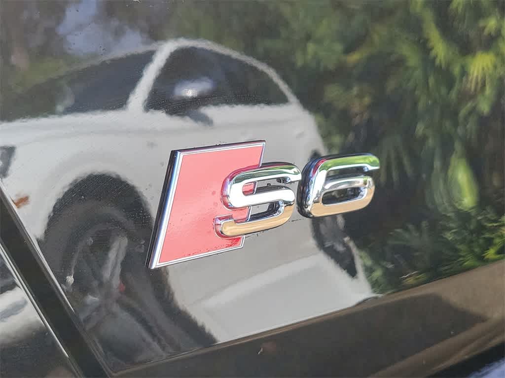 Thumbnail: 2025 Audi S6 - 15