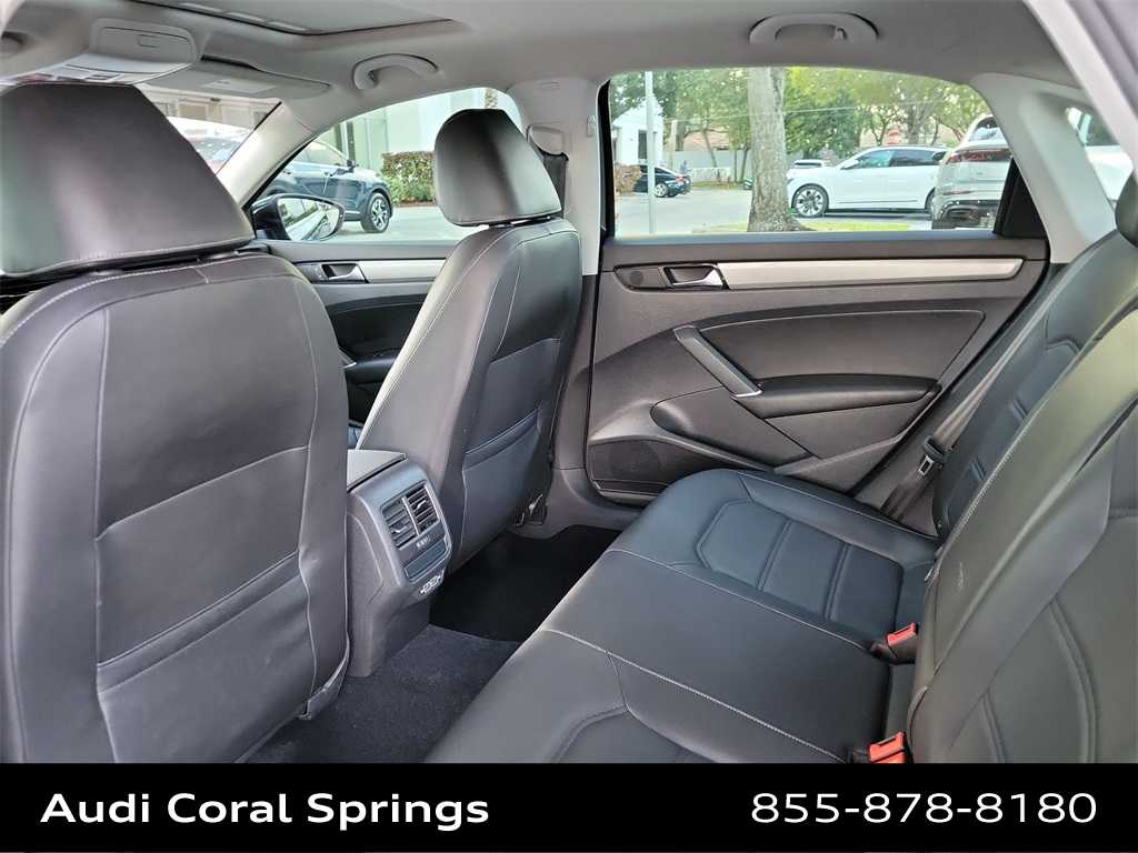 Thumbnail: 2020 Volkswagen Passat - 20