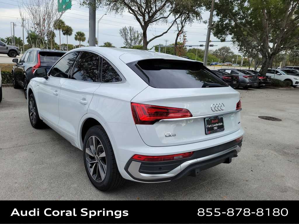 Thumbnail: 2021 Audi Q5 - 6