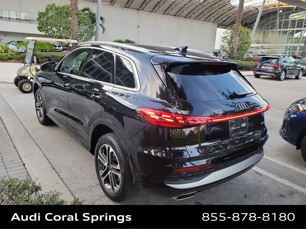 Thumbnail: 2025 Audi Q5 - 12