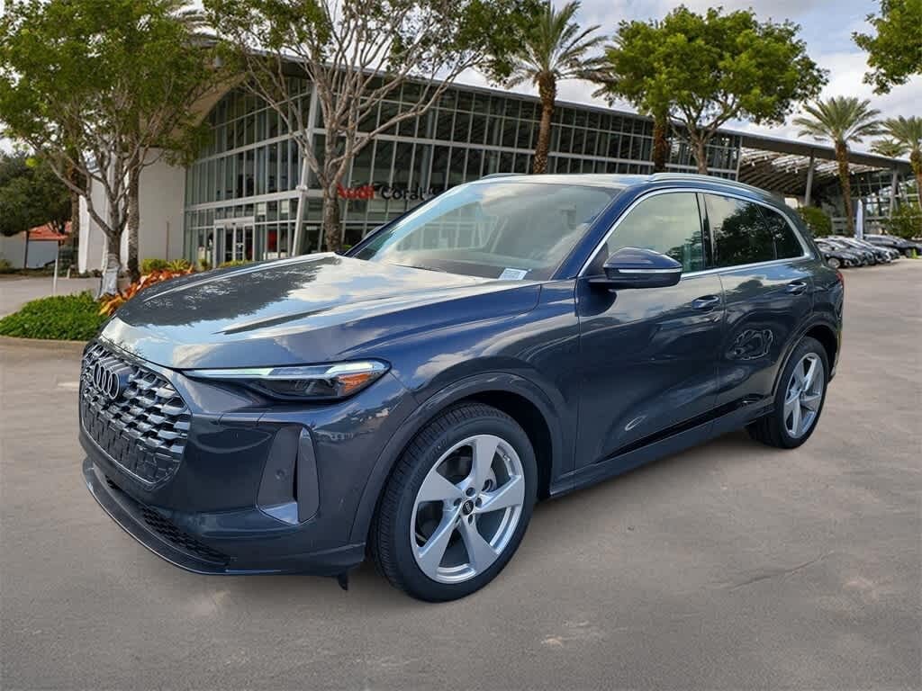 New 2025 Audi Q5 2.0T Prestige SUV