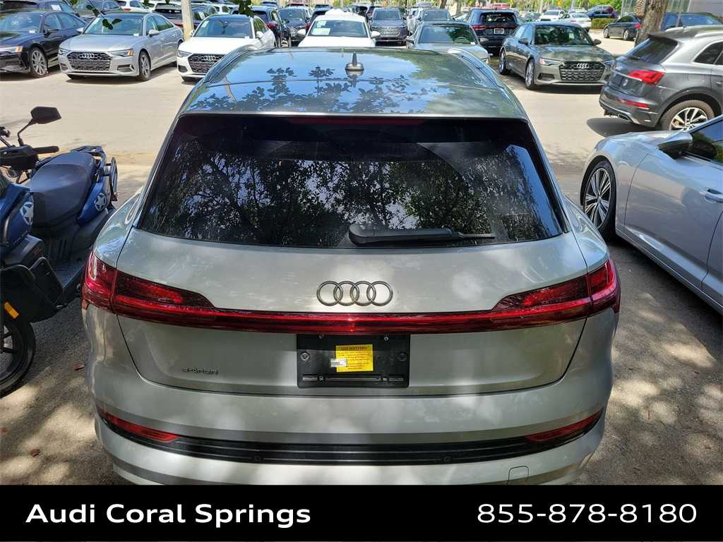 Thumbnail: 2019 Audi e-tron - 14