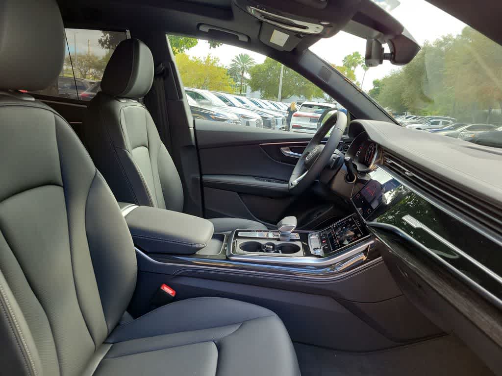 Thumbnail: 2026 Audi Q8 - 22