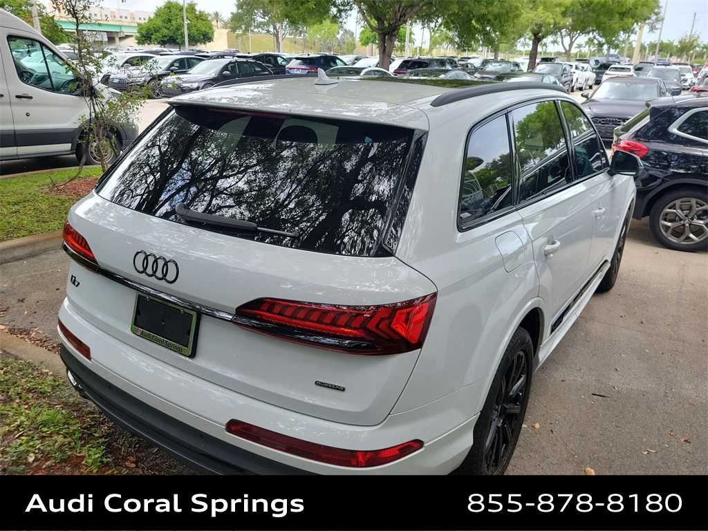 Thumbnail: 2023 Audi Q7 - 23