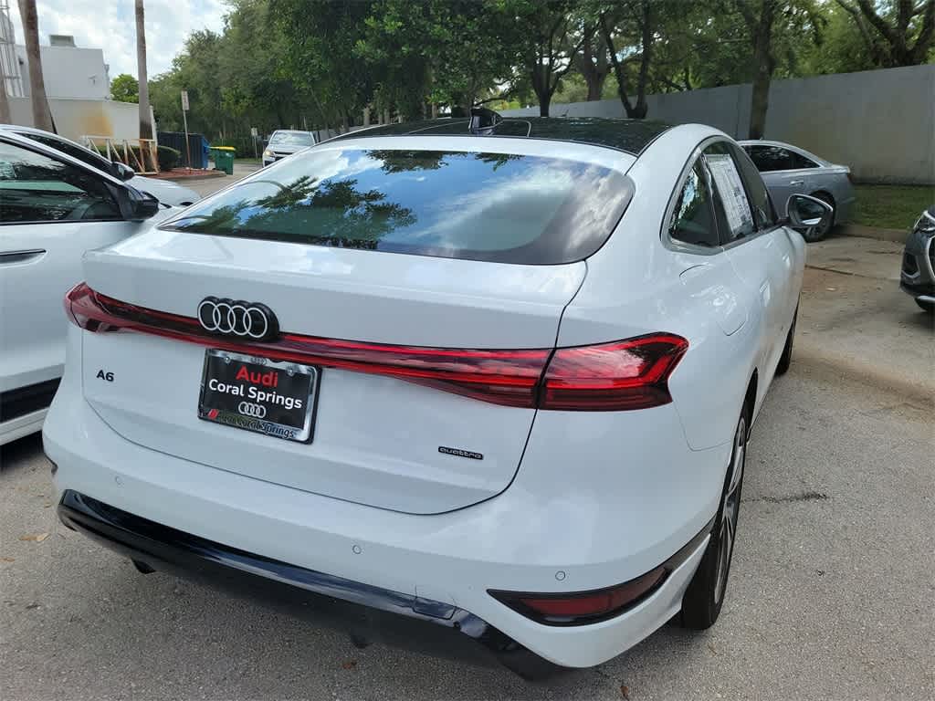 Thumbnail: 2025 Audi e-tron S - 4