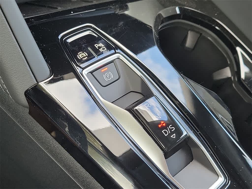 Thumbnail: 2025 Audi Q5 - 25