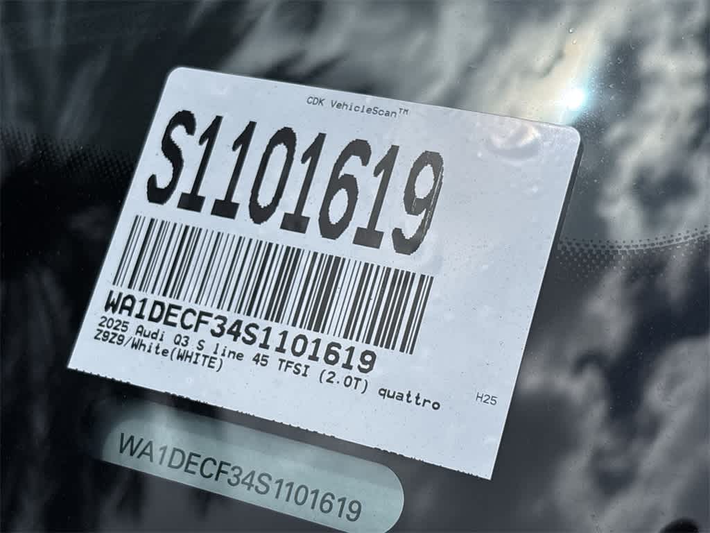 Thumbnail: 2025 Audi Q3 - 34